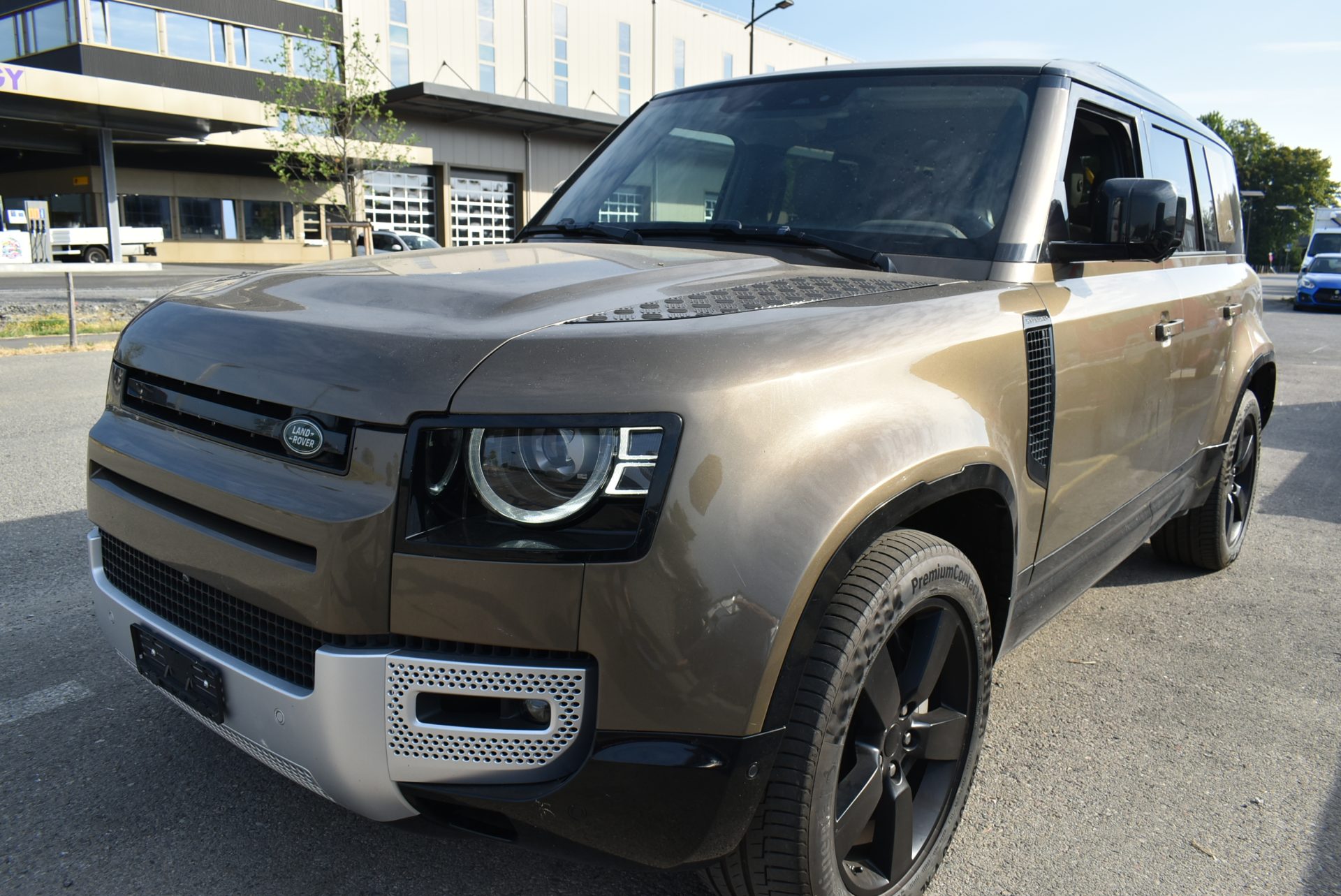 Land Rover Defender